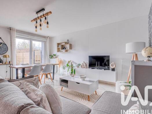 Appartement à vendre 299 000 € 3 pièces 2 chambres 59 m² RDC/2 Chessy 77700