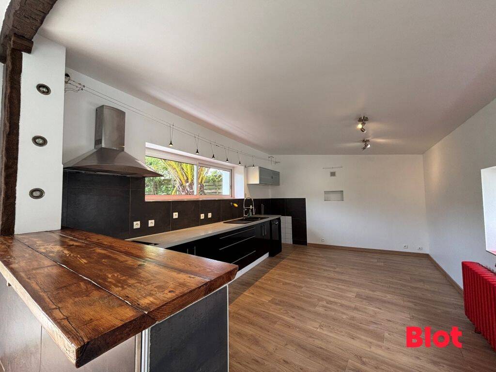 Maison 5 pièces 96 m² · à Plougonvelin · 95,6 m² · 259 900 €