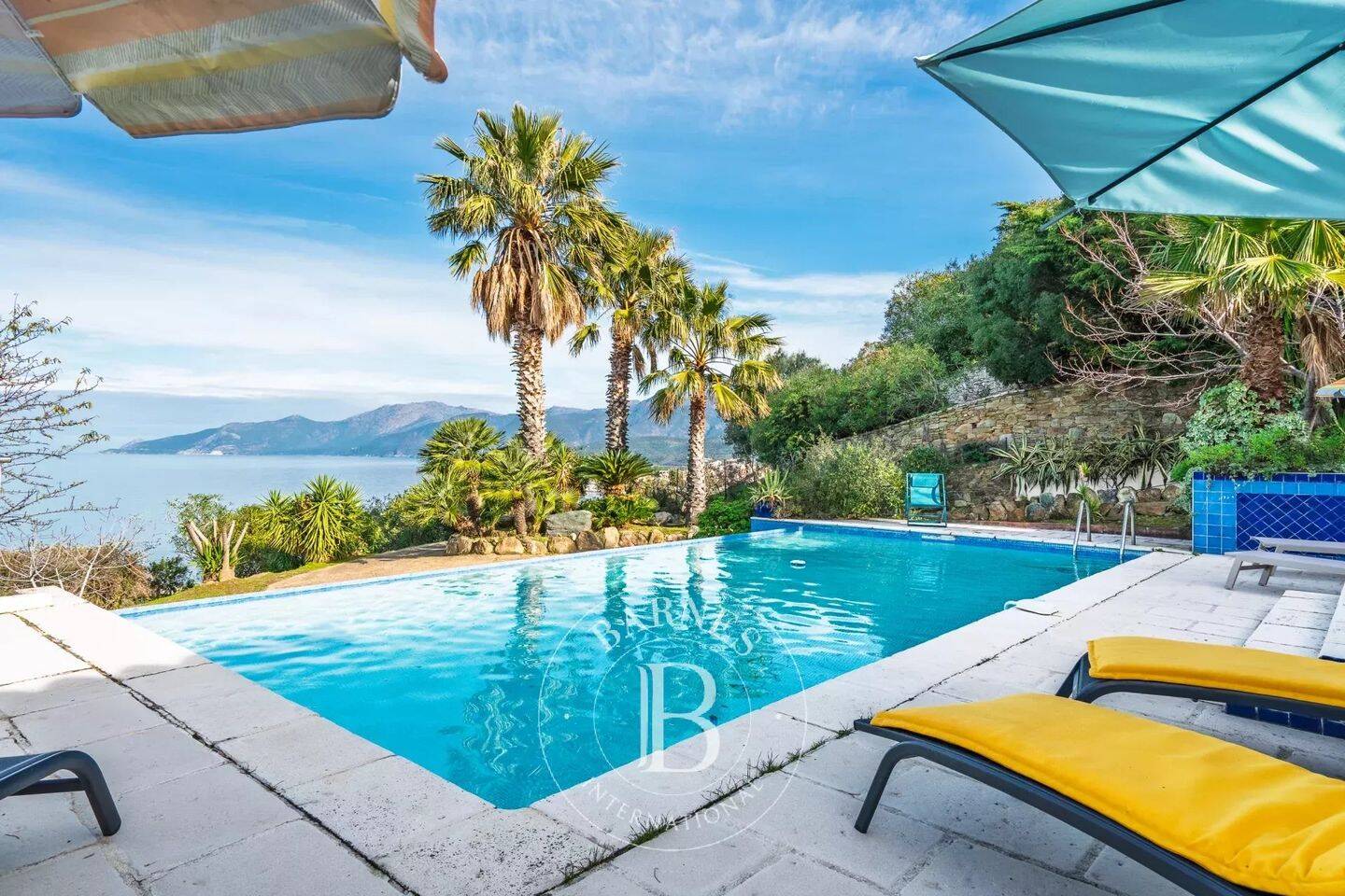 Maison 6 pièces 250 m² · à Saint-Florent · 250 m² · 1 895 000 €