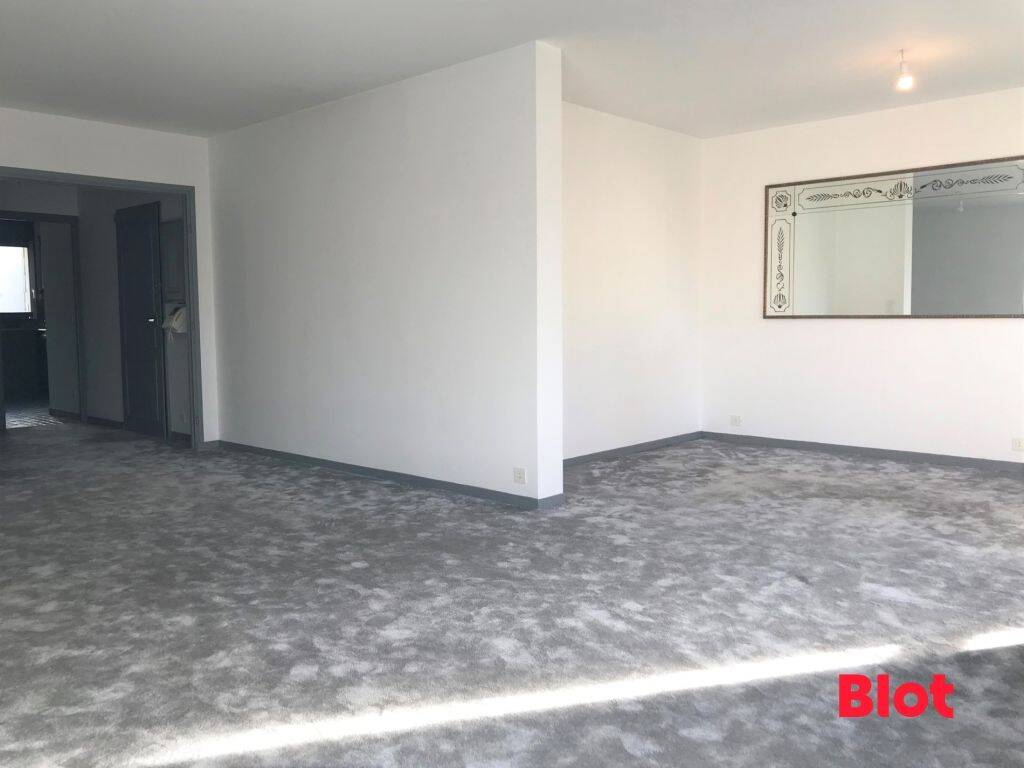 Appartement 5 pièces 107 m² · à Rennes · 106,5 m² · 2 223 €