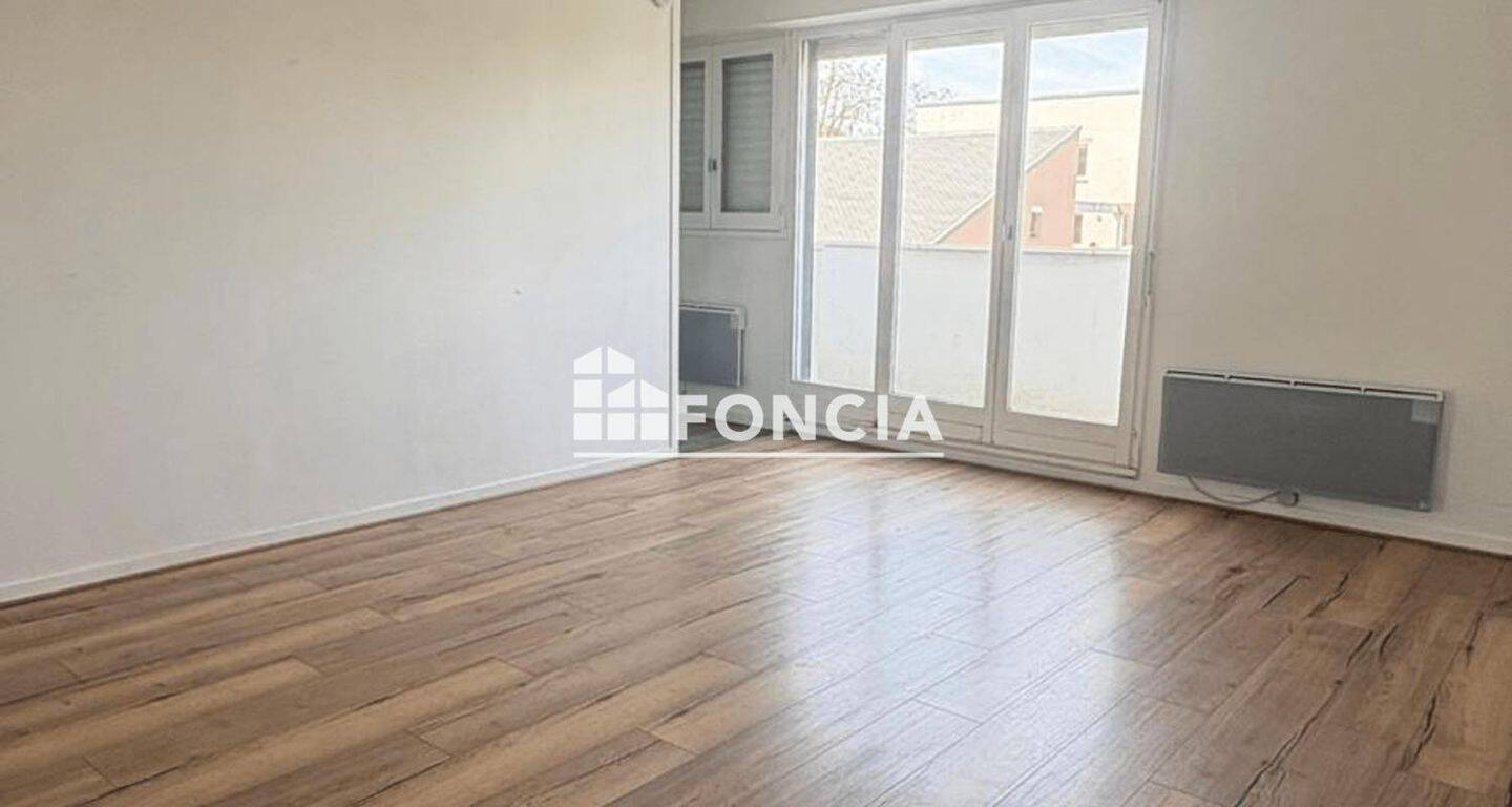Appartement 1 pièce 29 m² · à Cergy · 29,3 m² · 713 €