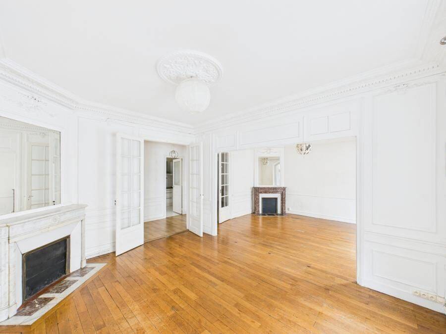 Appartement 4 pièces 99 m² · à Paris 15ème Arrondissement · 99 m² · 890 000 €