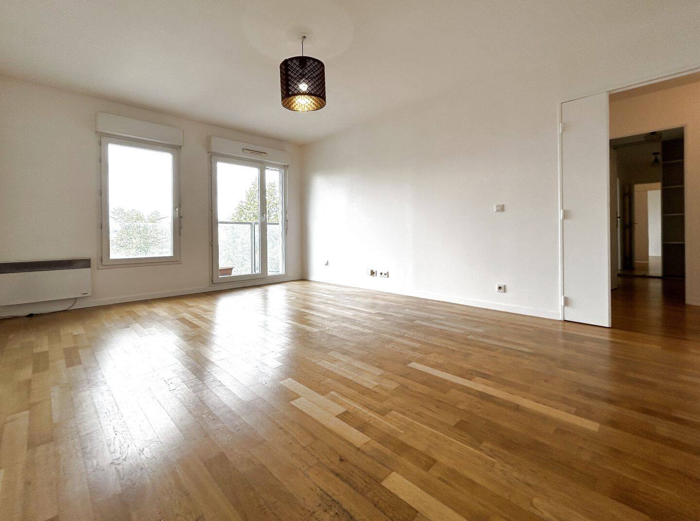 Appartement 3 pièces 61 m² · à Saint-Denis · 60,7 m² · 1 094 €