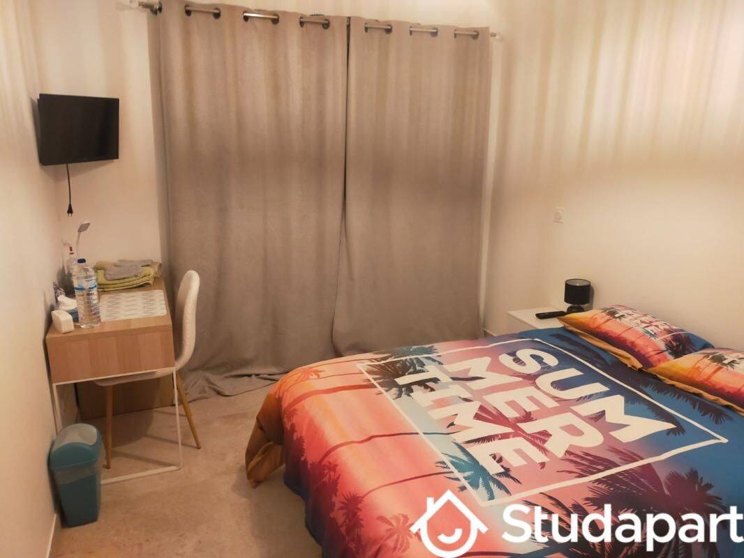 Appartement 1 pièce 12 m² · à Les Angles · 12 m² · 370 €/mois