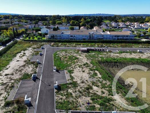 Terrain constructible viabilisé à vendre 159 000 € 354 m² de terrain Châteaurenard 13160