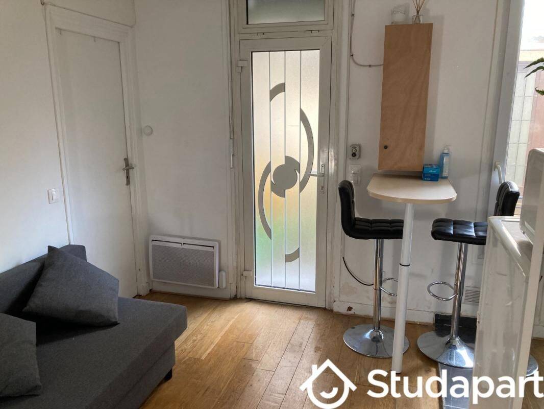 Appartement 2 pièces 23 m² · à Les Lilas · 23 m² · 910 €