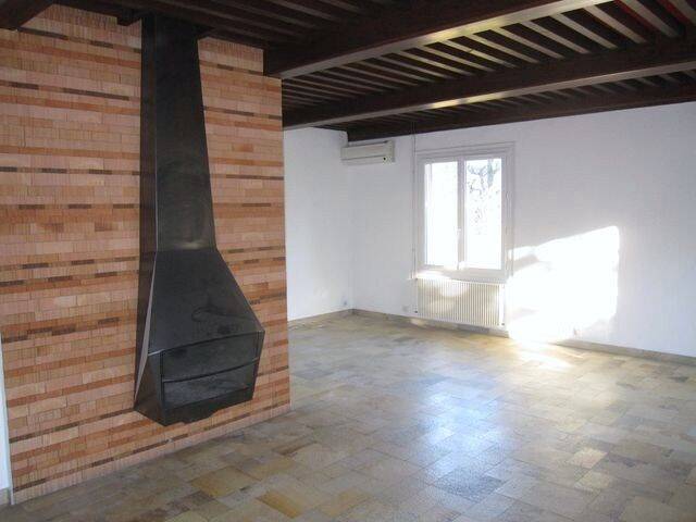 Maison — 1