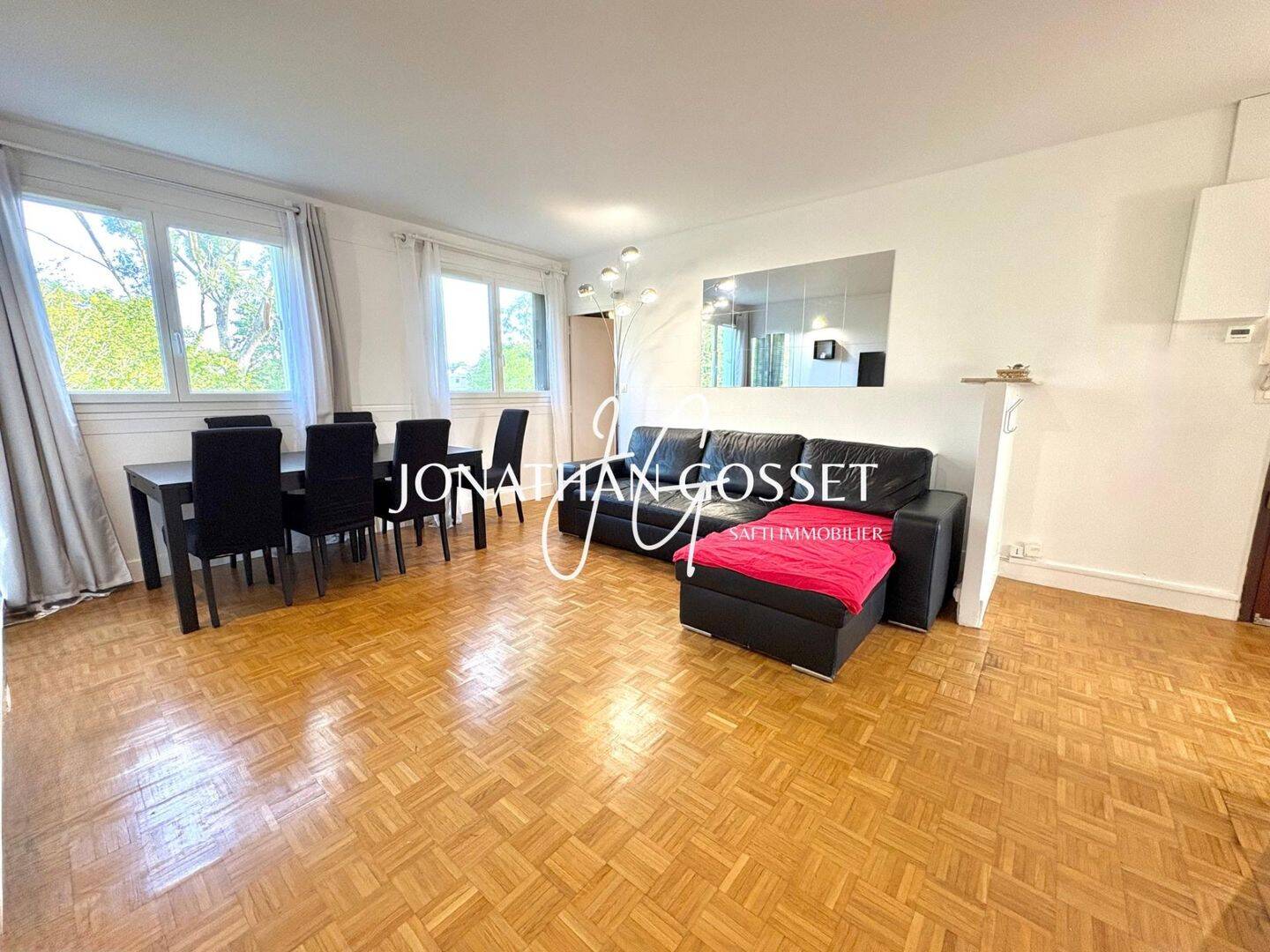 Appartement 4 pièces 72 m² · à Verneuil-sur-Seine · 72 m² · 1 280 €