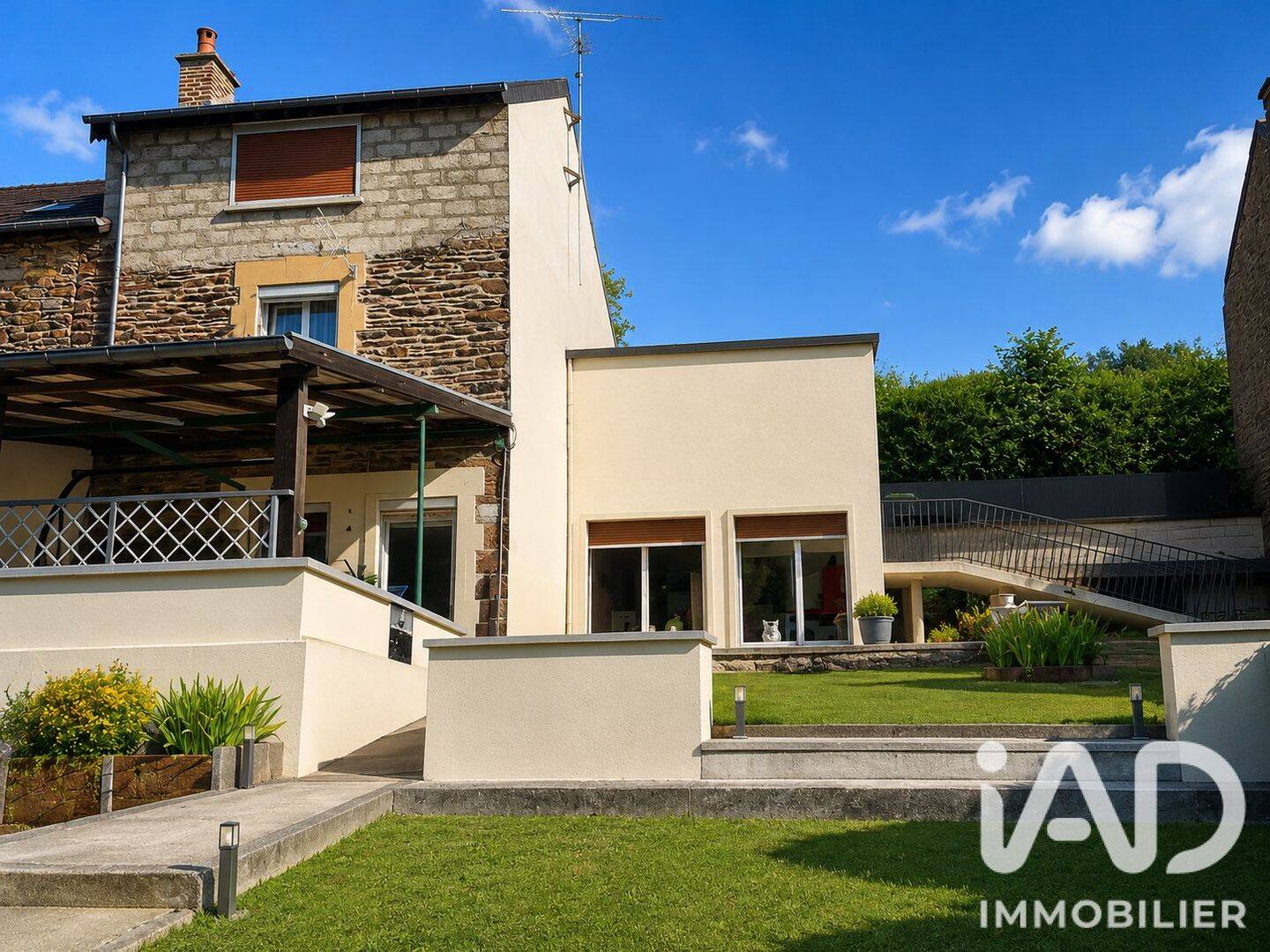Maison 5 pièces 107 m² · à Nouzonville · 107,2 m² · 95 000 €