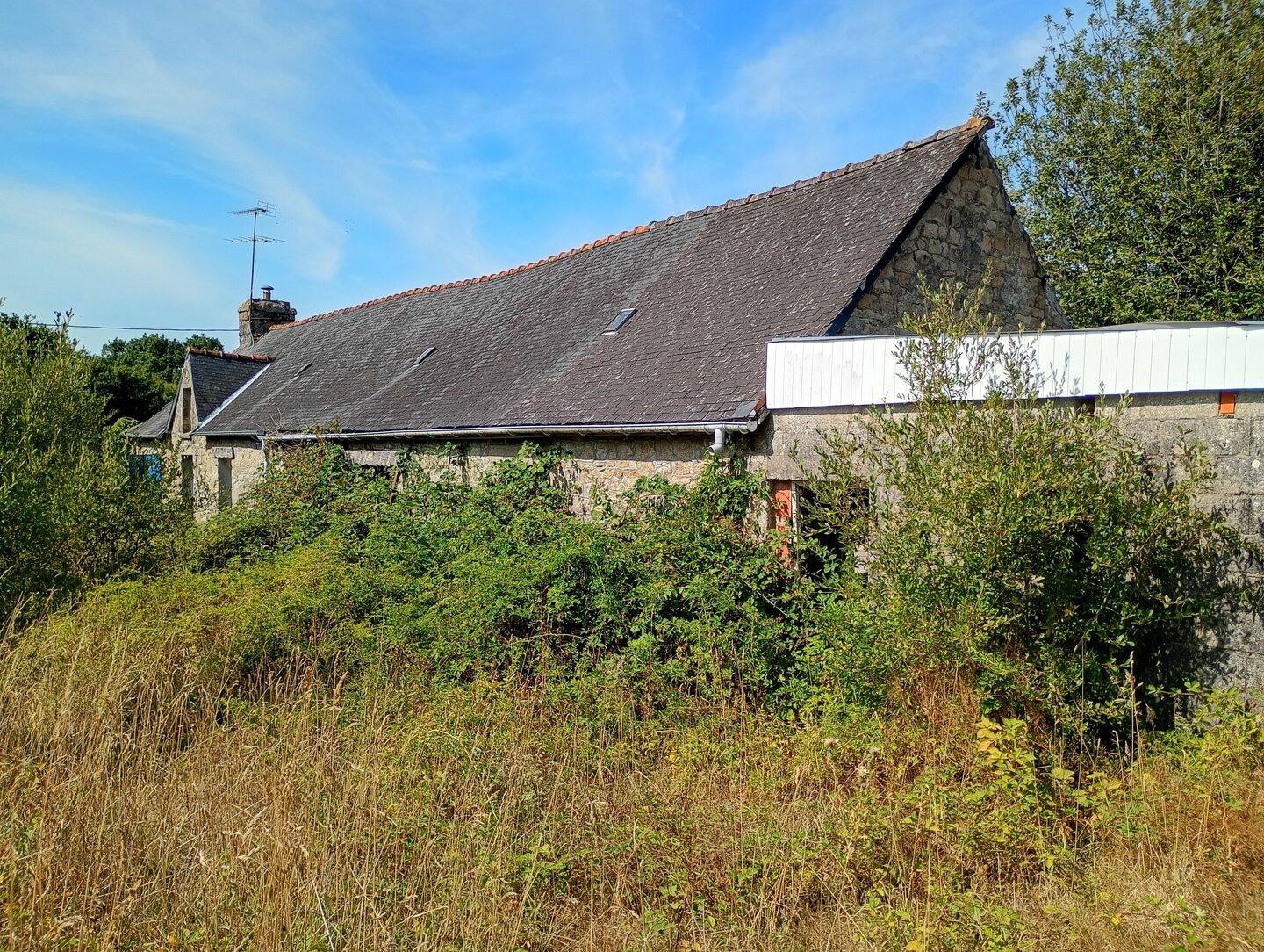 Maison 3 pièces 150 m² · à Glomel · 150 m² · 35 000 €