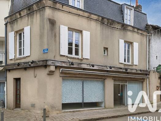 Immeuble à vendre 158 000 € 177 m² Le Jardin Public Parthenay 79200