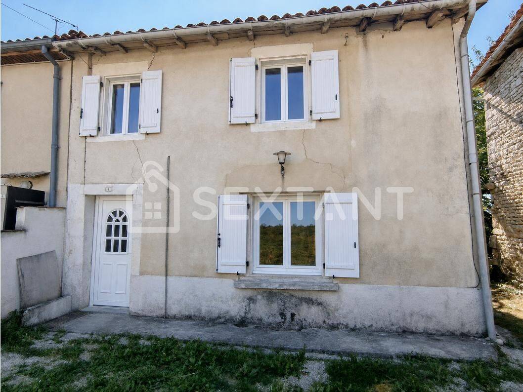 Maison 3 pièces 102 m² · à Rouillac · 102 m² · 65 400 €