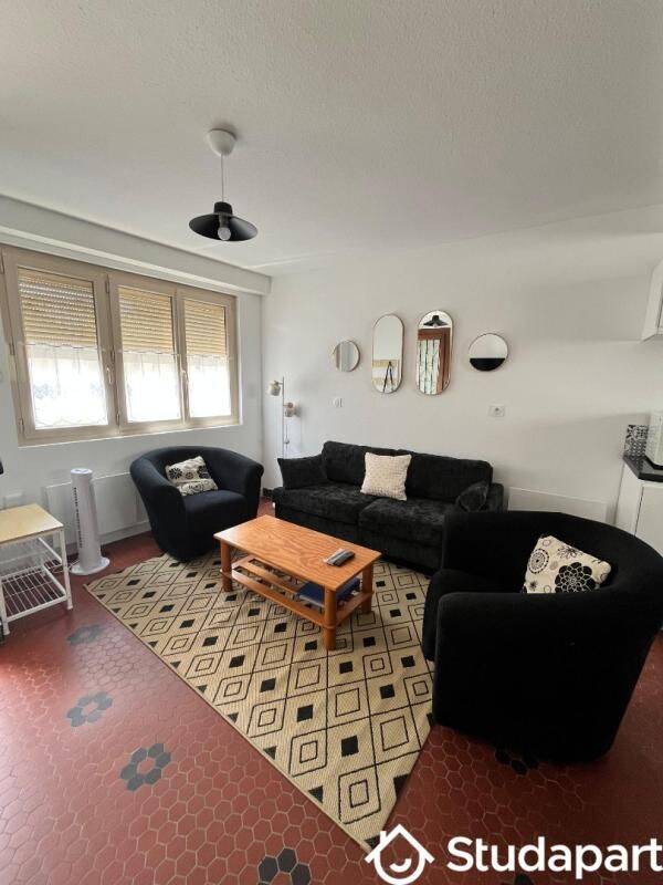 1 pièce 12 m² · à Cholet · 12 m² · 430 €/mois