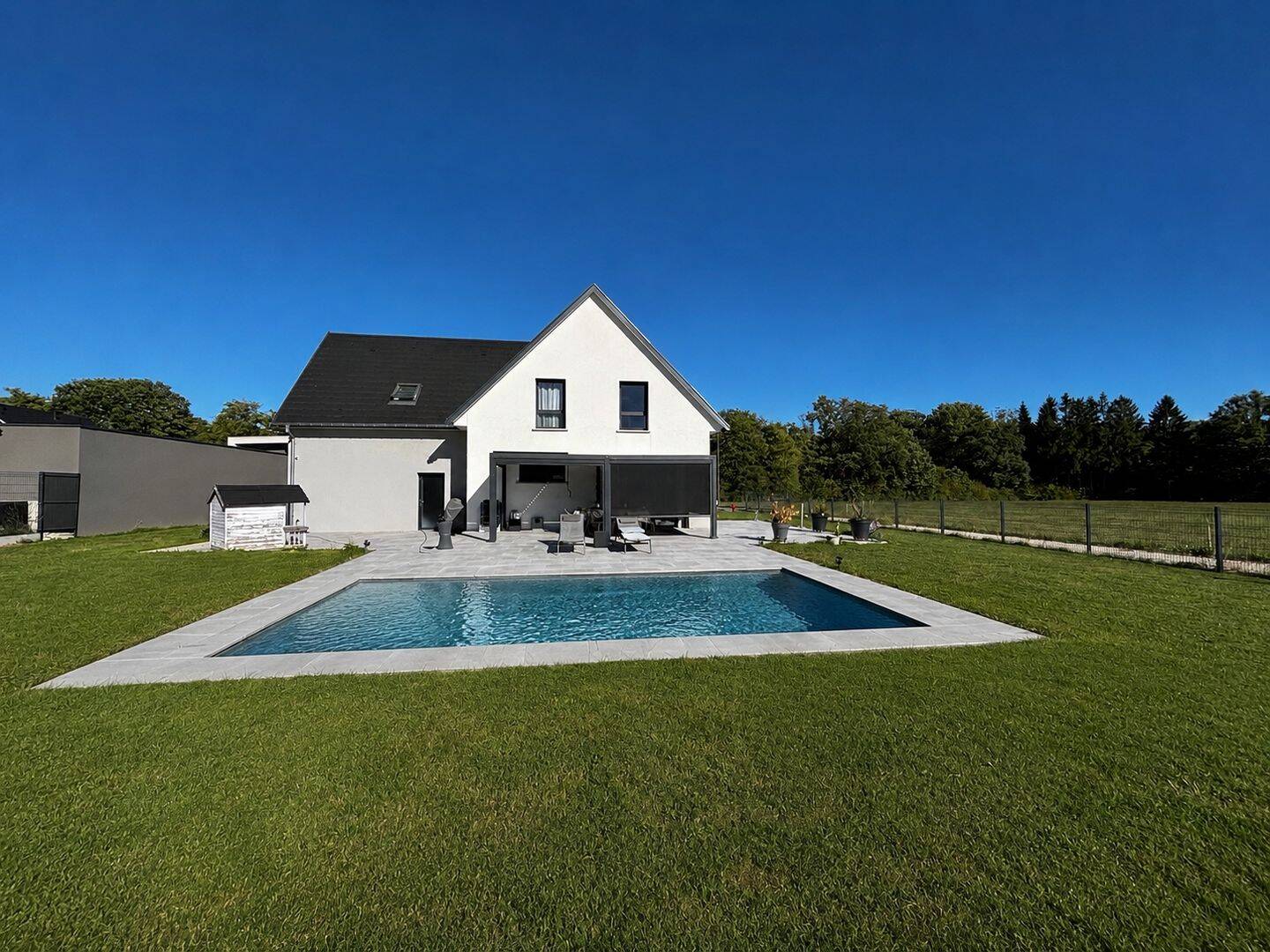 Maison 6 pièces 170 m² · à Lacollonge · 170 m² · 399 000 €