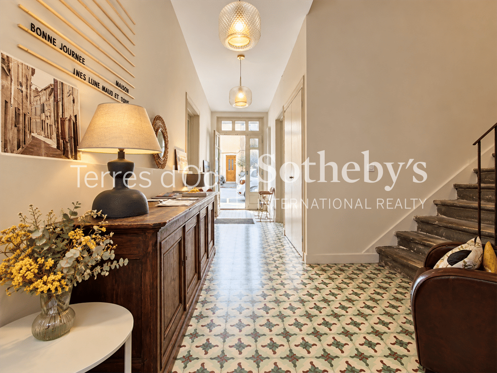 Maison 7 pièces 325 m² · à Gruissan · 325 m² · 1 100 000 €