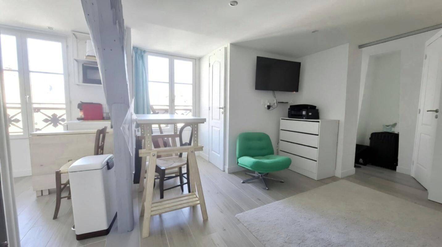Appartement 1 pièce 27 m² · à Paris 4ème Arrondissement · 27 m² · 346 000 €