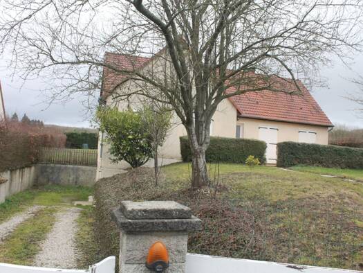 Maison à vendre 158 500 € 5 pièces 3 chambres 90 m² 1 094 m² de terrain Ancinnes 72610