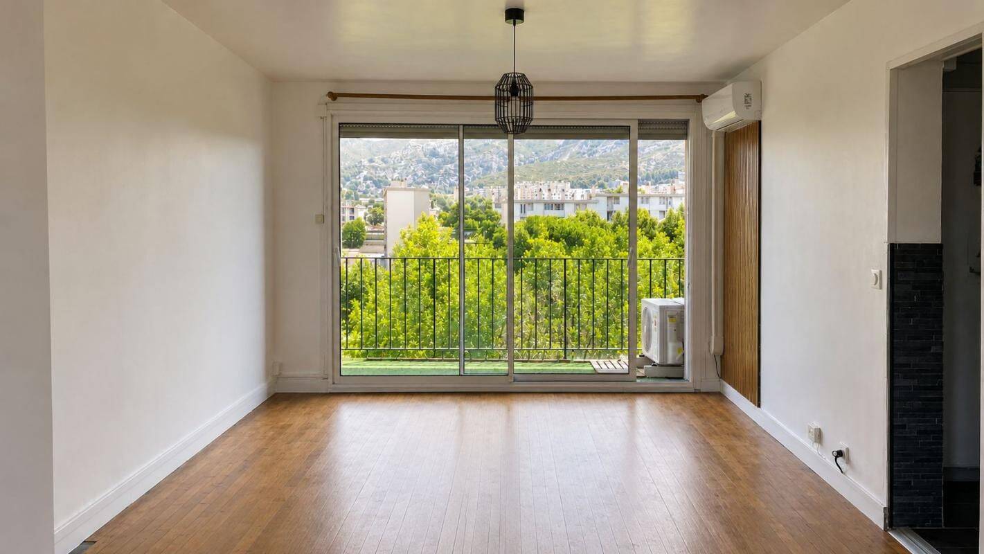 Appartement 5 pièces 75 m² · à Marseille 10ème Arrondissement · 75 m² · 990 €