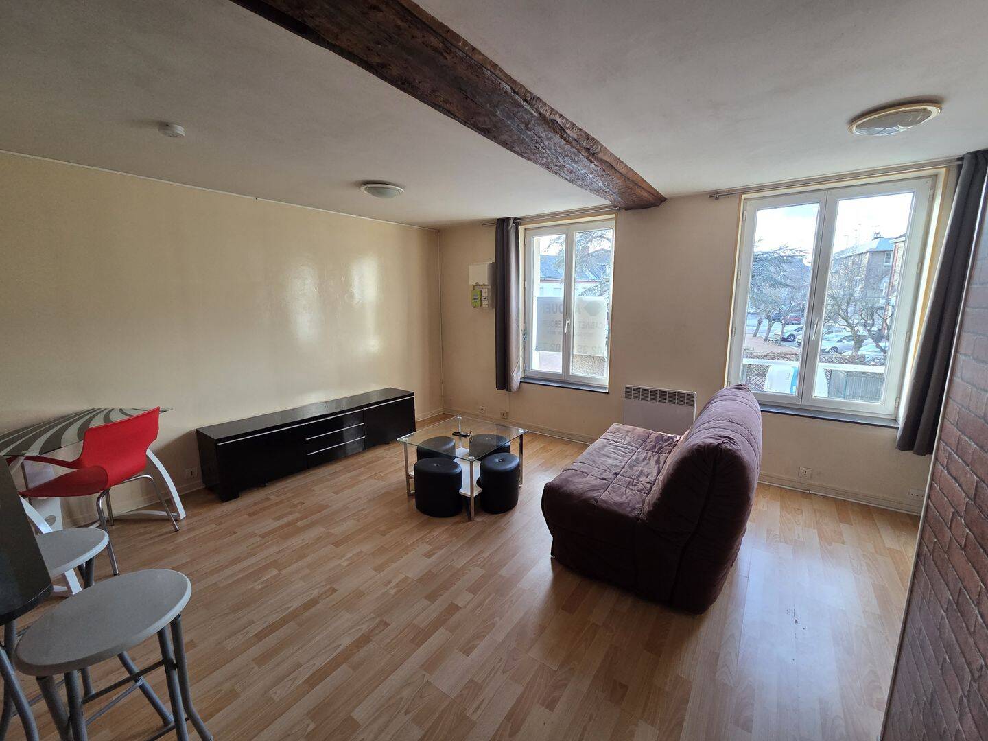 Appartement 1 pièce 28 m² · à Gournay-en-Bray · 27,8 m² · 370 €