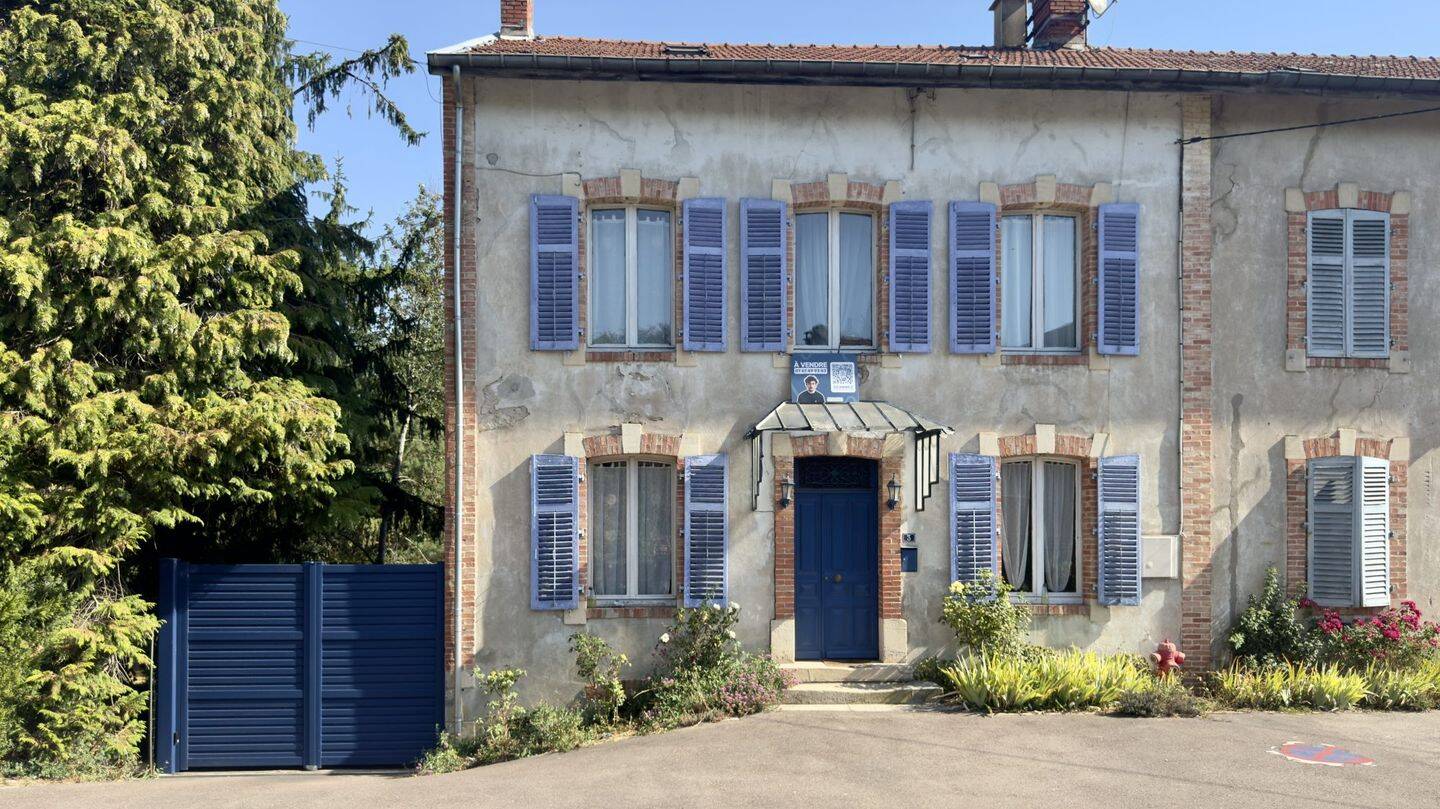 Maison 10 pièces 163 m² · à Tronville-en-Barrois · 163 m² · 159 000 €