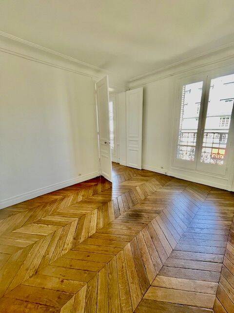 Appartement 5 pièces 95 m² · à Paris 11ème Arrondissement · 95 m² · 2 910 €/mois