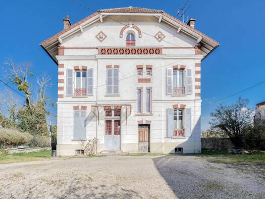 Maison à vendre 749 000 € 10 pièces 7 chambres 246 m² La Corniche-Frot-Saint Faron-Clémenceau Meaux 77100