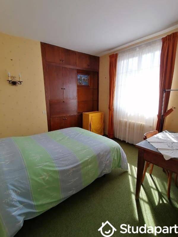 1 pièce 12 m² · à Bouchemaine · 12 m² · 330 €