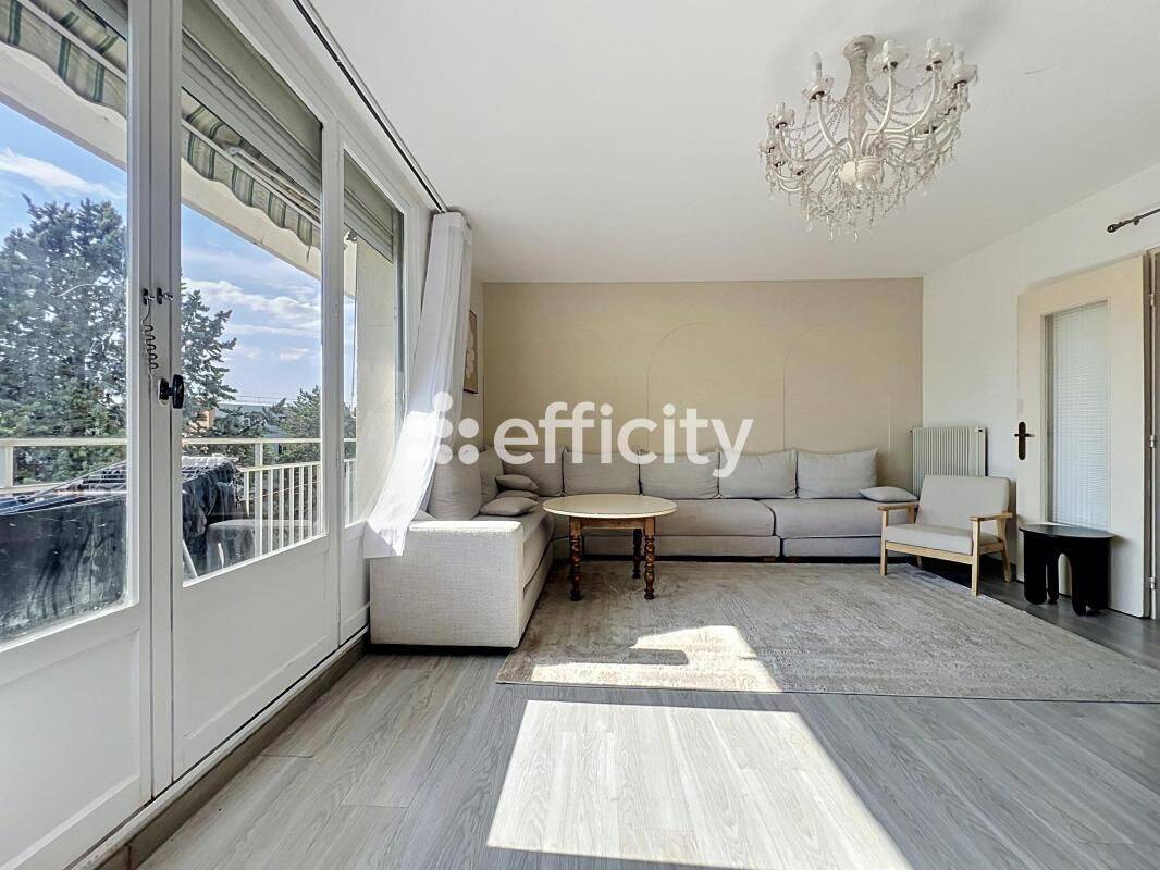 Appartement 5 pièces 105 m² · à Joué-lès-Tours · 105 m² · 149 900 €