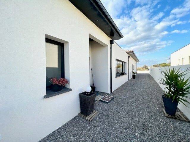 Maison 8 pièces 242 m² · à Nissan-lez-Enserune · 242 m² · 578 000 €