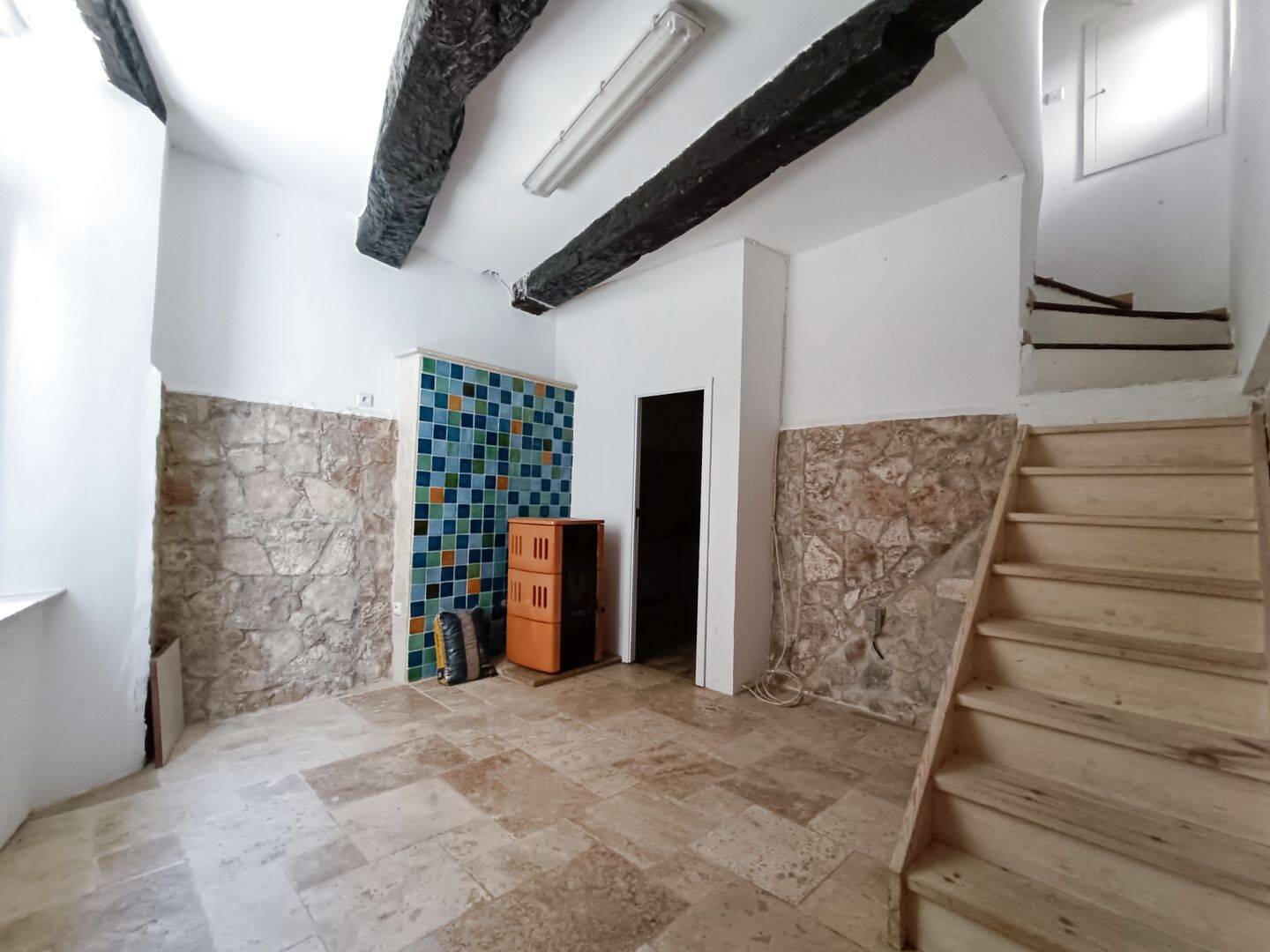 Maison 3 pièces 79 m² · à Montmeyan · 78,6 m² · 129 000 €