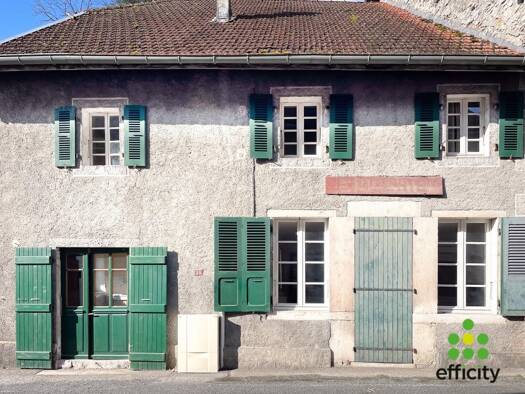 Maison à vendre 99 500 € 5 pièces 4 chambres 150 m² 112 m² de terrain Cressin-Rochefort 01350