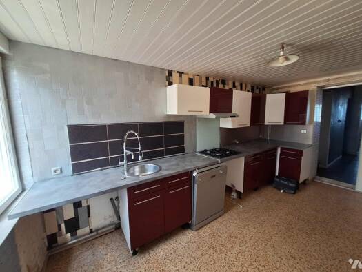 Maison à vendre 59 000 € 4 pièces 2 chambres 213 m² de terrain La Capelle 02260