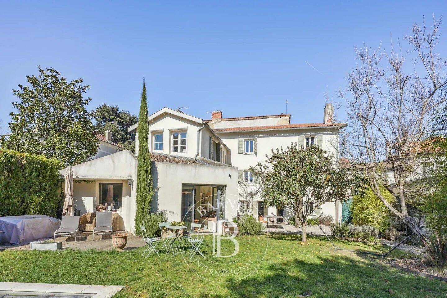 Maison 10 pièces 270 m² · à Tassin-la-Demi-Lune · 270 m² · 1 350 000 €