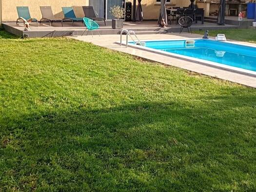 Maison à vendre 299 000 € 6 pièces 4 chambres 197,2 m² 888 m² de terrain La Cavalerie 12230