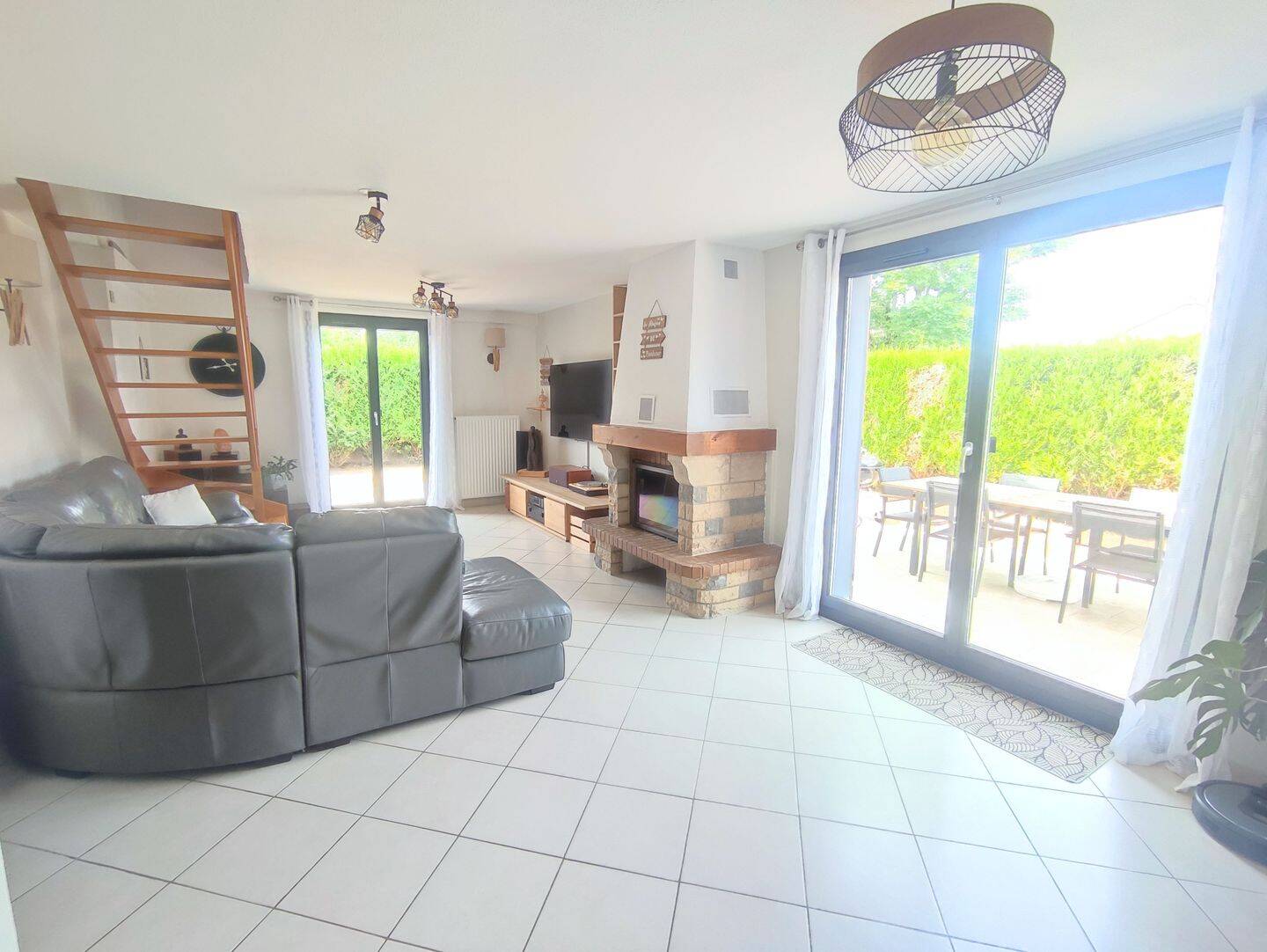 Maison 6 pièces 111 m² · à Méréville · 111 m² · 299 000 €