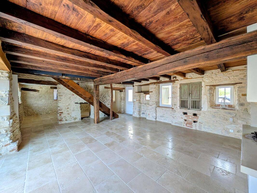 Maison 9 pièces 308 m² · à Fénols · 308 m² · 770 000 €