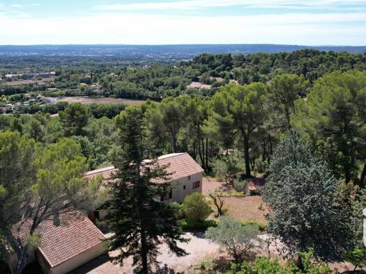 Maison à vendre 1 490 000 € 8 pièces 7 chambres 200 m² 19 860 m² de terrain Celony la calade Aix-en-Provence 13090
