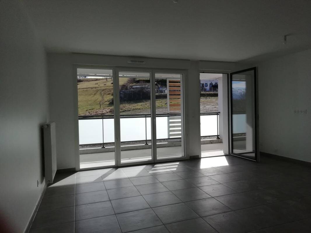 Appartement 3 pièces 65 m² · à La Ravoire · 65 m² · 975 €