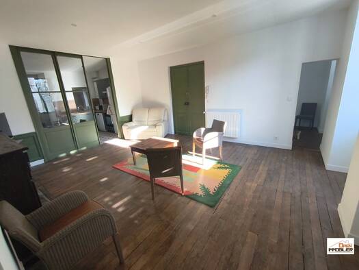 Appartement à louer 715 € 3 pièces 1 chambre 82 m² 1er étage Urbain Centre Ancien Tulle 19000