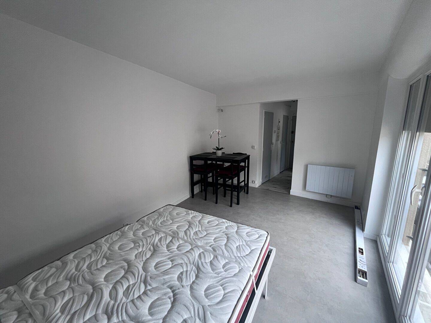 Appartement 1 pièce 24 m² · à Fontainebleau · 23,9 m² · 820 €/mois