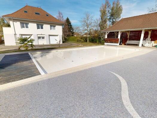 Maison à vendre 468 000 € 8 pièces 4 chambres 135 m² 2 240 m² de terrain Les Avenières Veyrins-Thuellin 38630