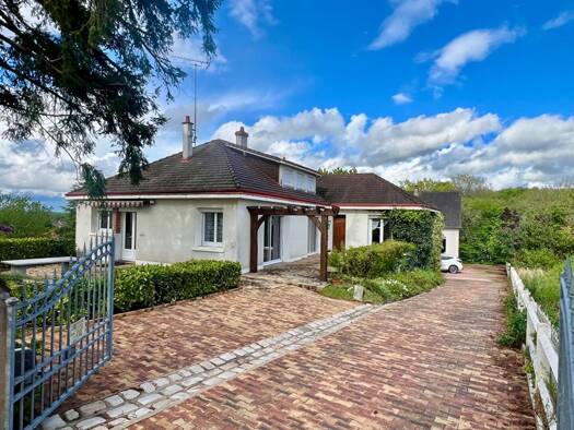 Maison à vendre 462 000 € 7 pièces 5 chambres 283 m² 3 000 m² de terrain Saint-Gervais-la-Forêt 41350