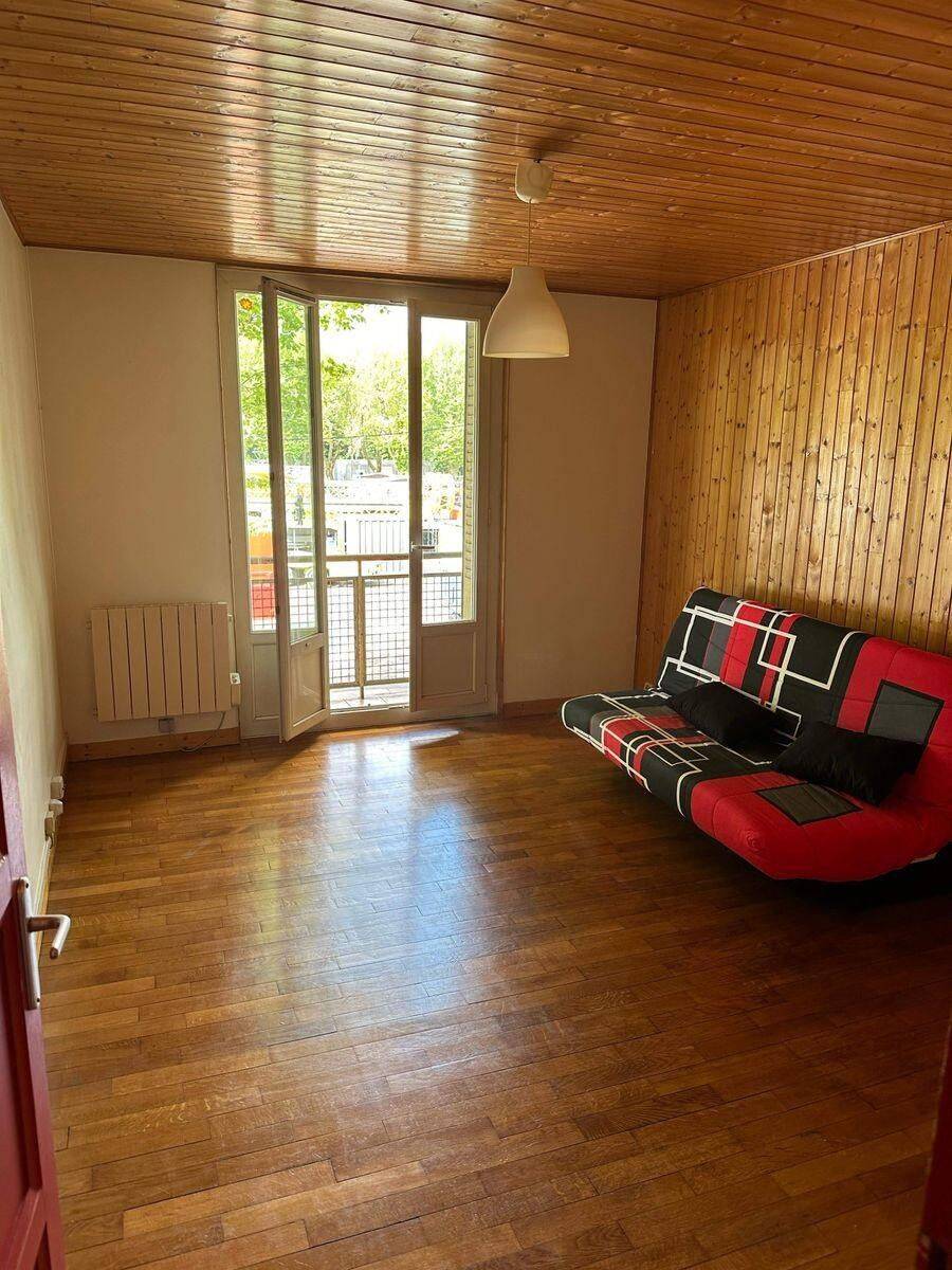 Appartement 3 pièces 51 m² · à Grenoble · 51 m² · 698 €