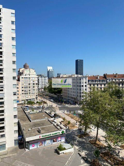 Appartement 2 pièces 61 m² · à Lyon 7ème Arrondissement · 61 m² · 285 000 €