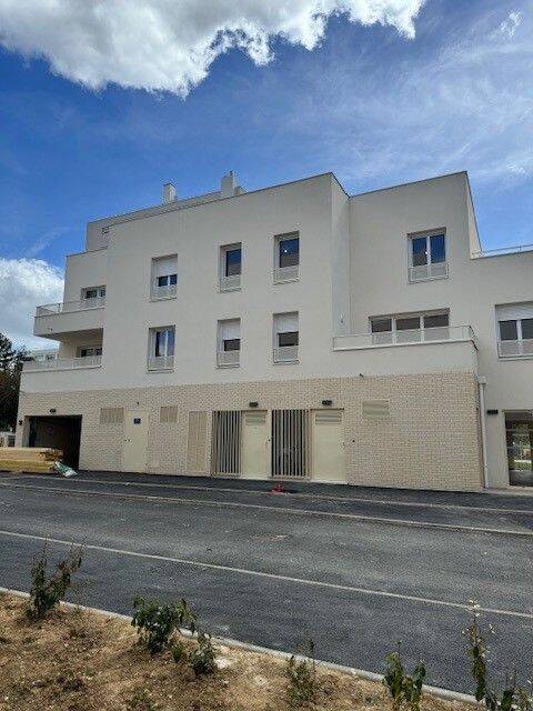 Appartement 2 pièces 44 m² · à Les Clayes-sous-Bois · 44 m² · 832 €/mois