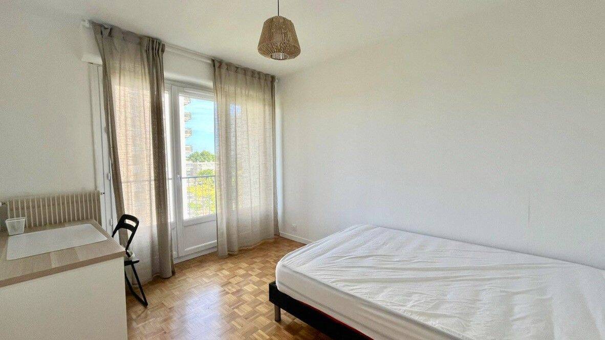 1 pièce 12 m² · à Rennes · 11,6 m² · 480 €/mois