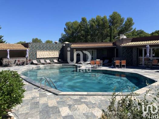 Local commercial à vendre 2 650 000 € 1 080 m² de surface de vente Les Aires de la Dîme Salon-de-Provence 13300