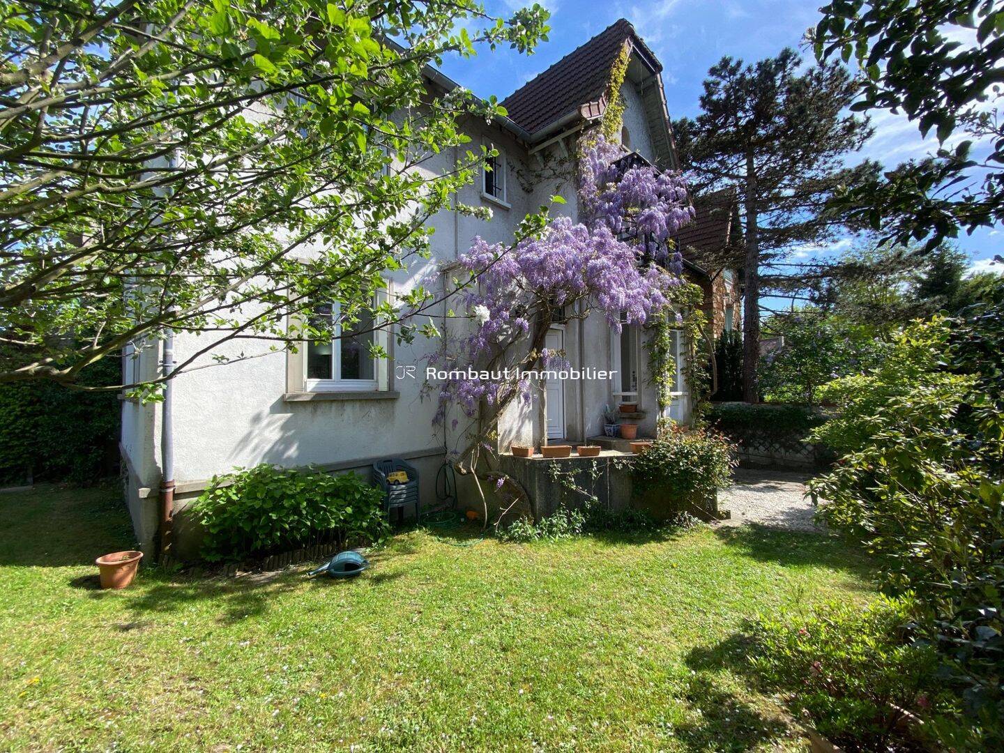 Maison 8 pièces 142 m² · à La Celle-Saint-Cloud · 141,5 m² · 695 000 €
