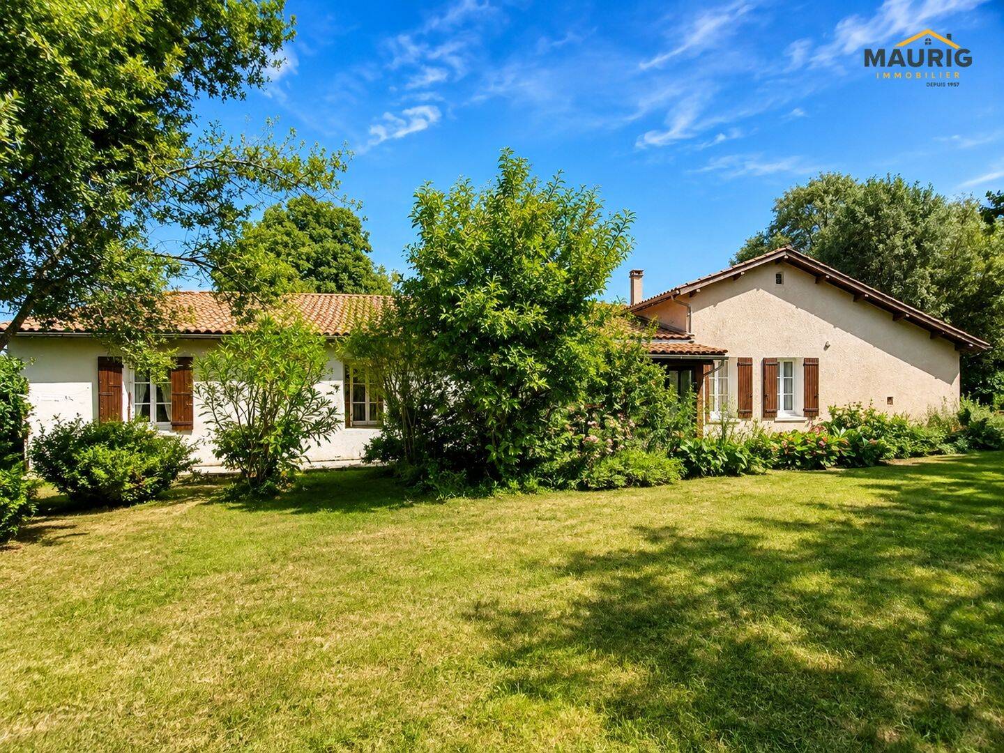 Maison 7 pièces 142 m² · à Virazeil · 142,2 m² · 128 400 €
