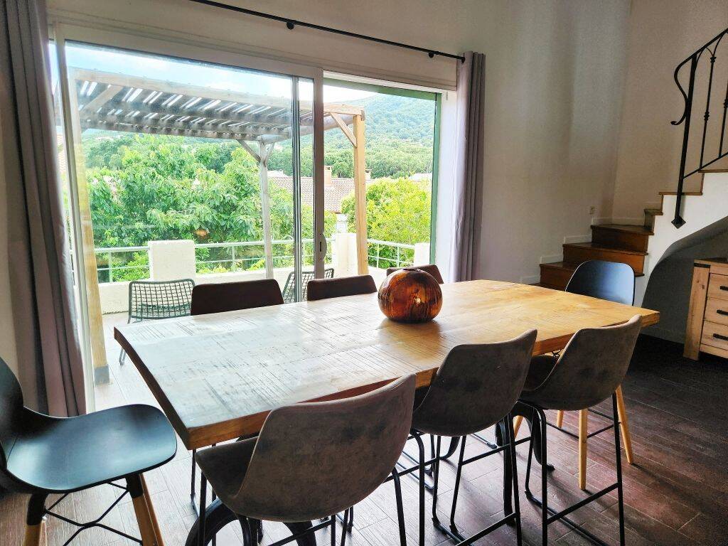Maison 8 pièces 168 m² · à Biguglia · 168 m² · 469 000 €